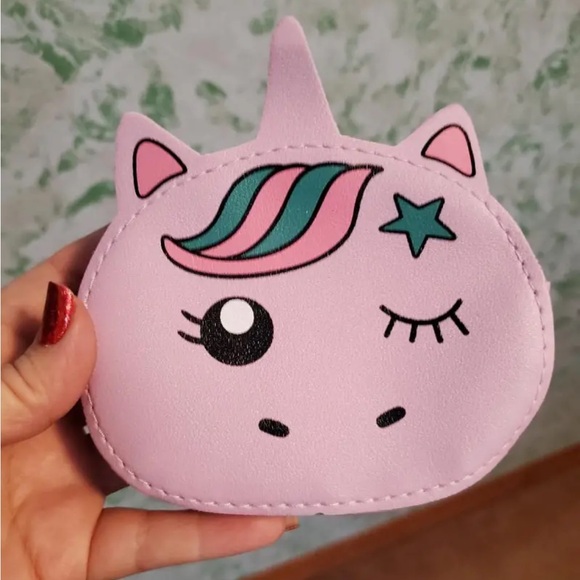 ‼️$7‼️ Cute Tiny Unicorn Purse with Rope Strap Zipper Closure 🦄 - Picture 3 of 14